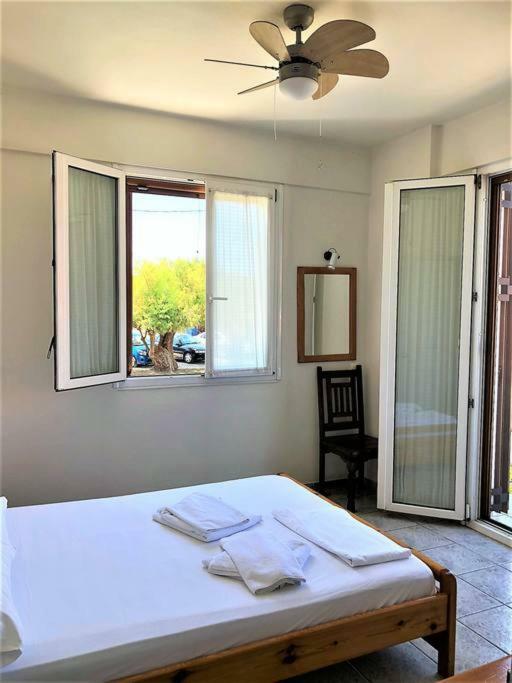 Mythos Suites-Apollo Apartment Methoni  Exterior photo